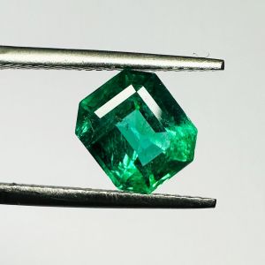 High Quality Natural Emerald (Emerald Cut) 2.32 Carat