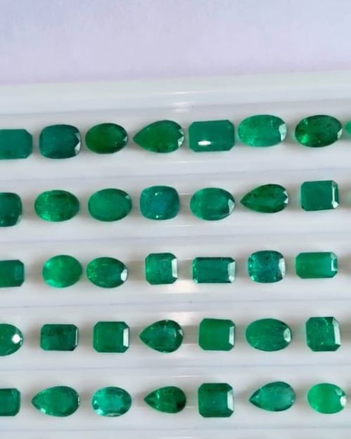Natural Emerald Lot – 96 Pieces, Mixed Cuts & Sizes (Total 185.60 Carats)